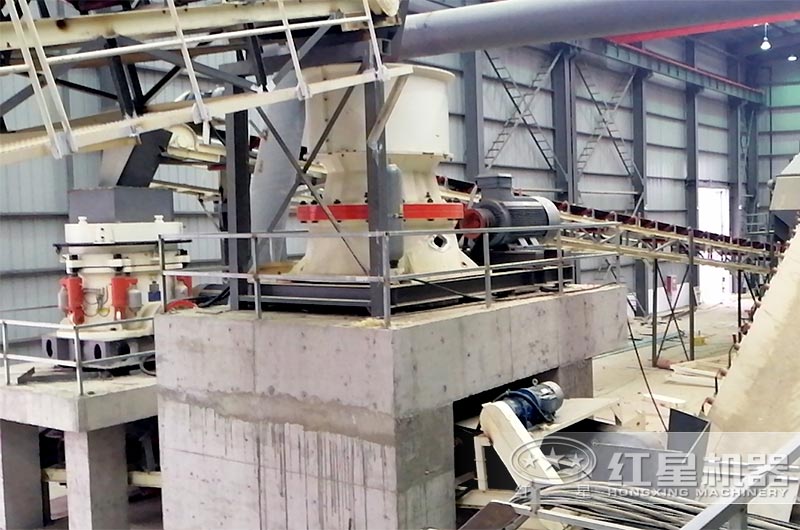 圆锥破碎机现场 圆锥破碎机现场