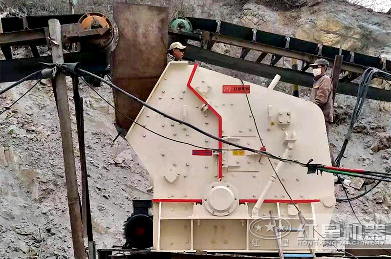 常用岩石粉碎反击式破碎机 常用岩石粉碎反击式破碎机
