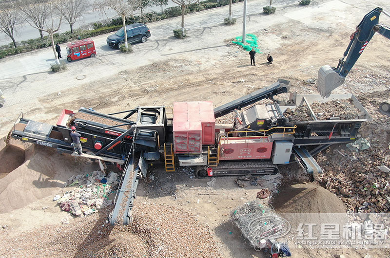 节能型移动破碎站现场作业 节能型移动破碎站现场作业