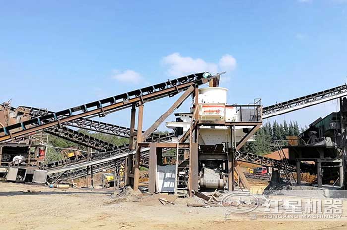 河卵石制砂生产线正在安装中 河卵石制砂生产线正在安装中