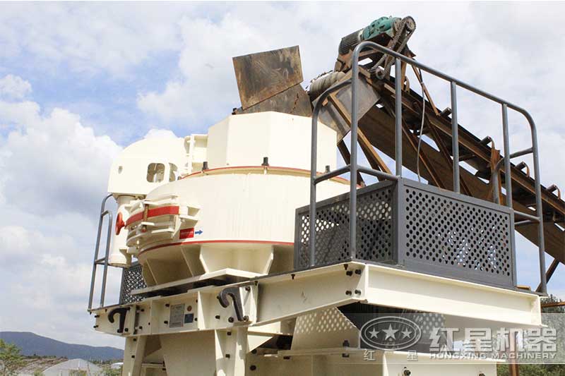 冲击式粉碎机安装现场 冲击式粉碎机安装现场