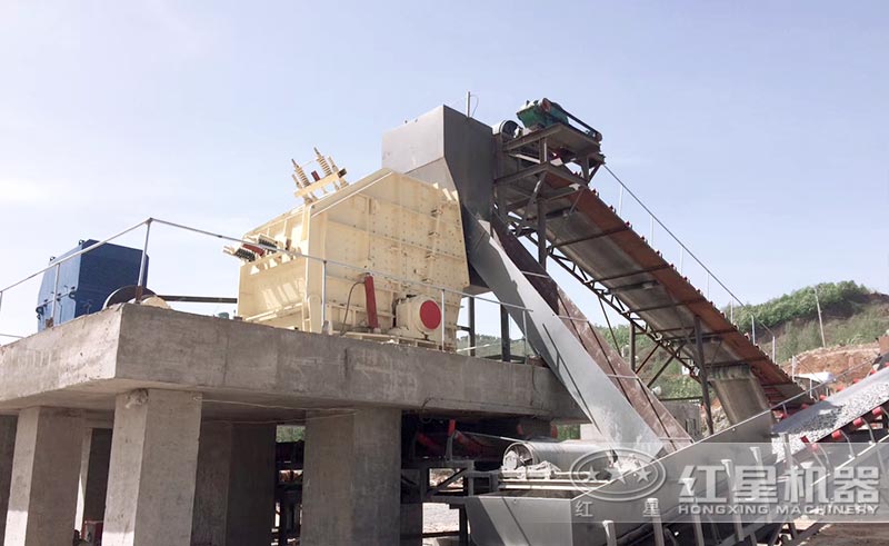 固定反击式制砂机安装现场 固定反击式制砂机安装现场