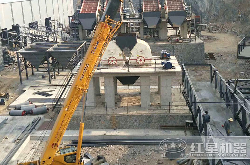 大型重锤破生产现场 大型重锤破生产现场