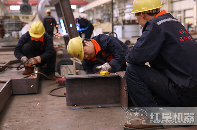 红星机器每一个配件也认真对待 红星机器每一个配件也认真对待