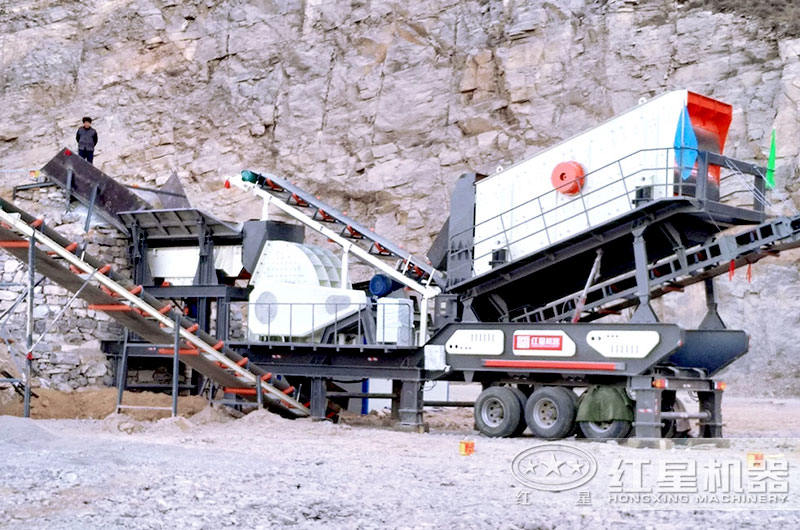 移动矿山粉碎机现场