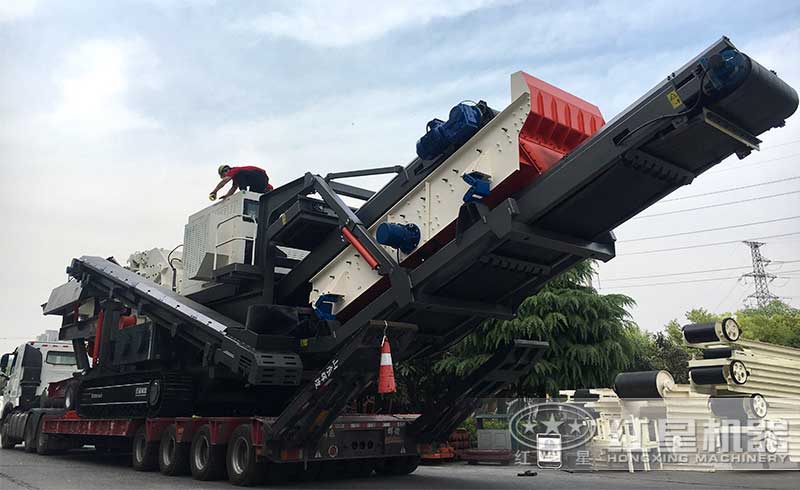 履带式移动破碎机发货 履带式移动破碎机发货