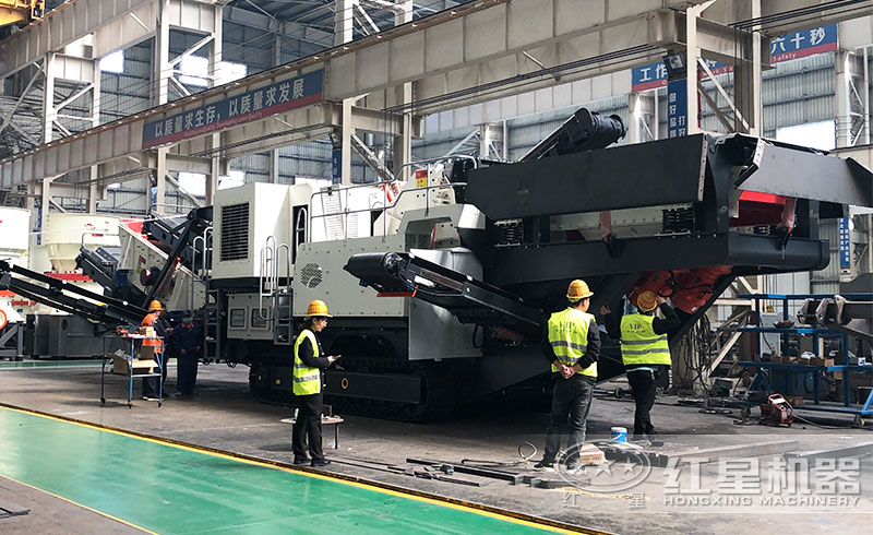 履带振动筛用户考察 履带振动筛用户考察