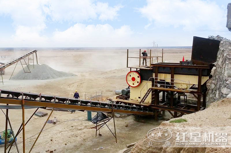 破碎现场使用的粗破颚破机 破碎现场使用的粗破颚破机