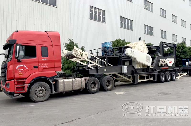 红星机器新款移动重锤式破碎机 红星机器新款移动重锤式破碎机