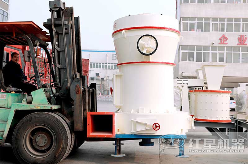 小型磨粉机发货 小型磨粉机发货