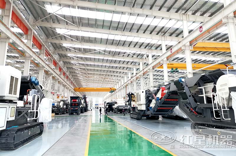 小型移动破碎机车间 小型移动破碎机车间