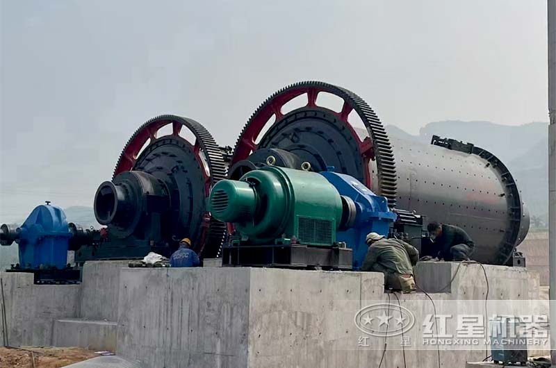 球磨机现场 球磨机现场