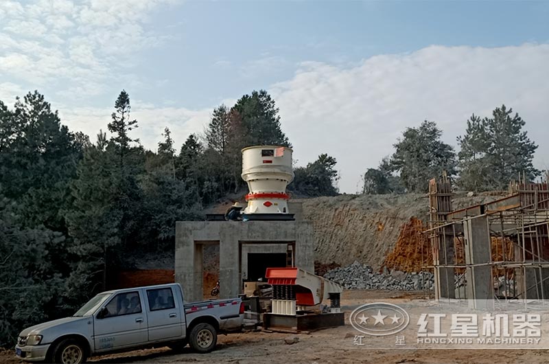 圆锥破碎机现场 圆锥破碎机现场