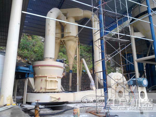 3216型雷蒙磨现场作业图 3216型雷蒙磨现场作业图