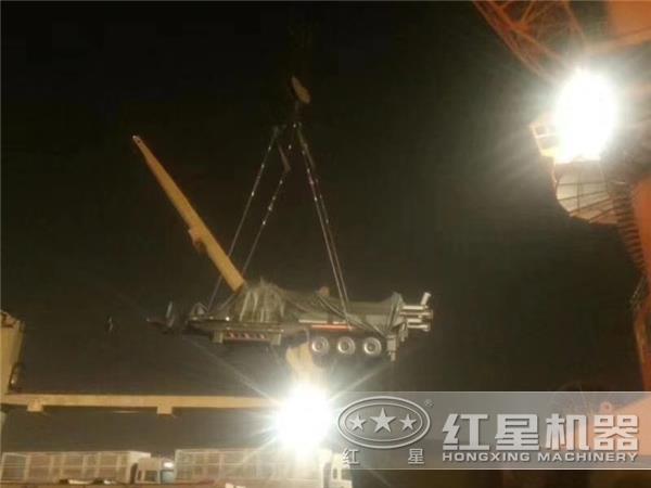 移动破碎站发货图3 移动破碎站发货图3