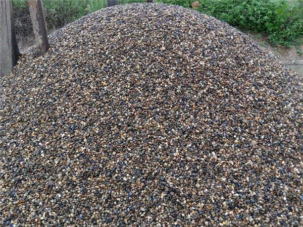 河卵石