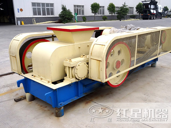 对辊式破碎机图 对辊式破碎机图