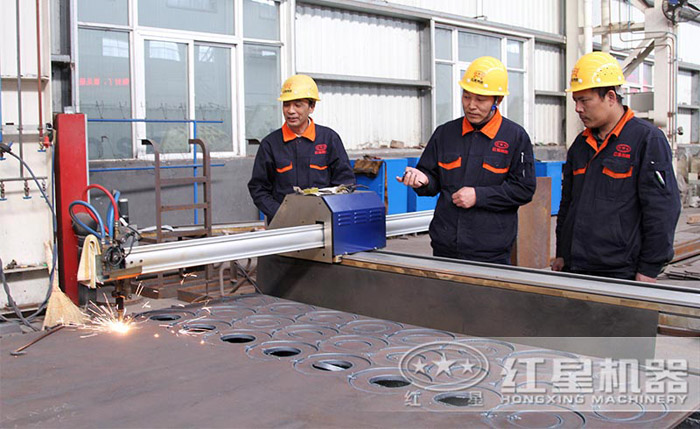 红星工人生产作业现场 红星工人生产作业现场