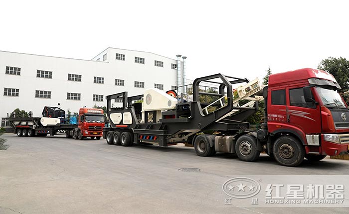 轮胎装置的移动破碎站 轮胎装置的移动破碎站