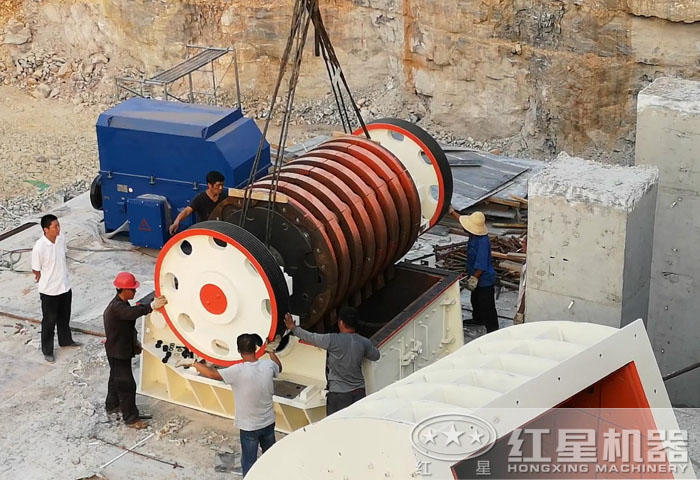 安装重锤破转子现场 安装重锤破转子现场