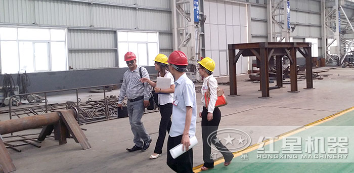 印度尼西亚用户到红星车间实地参观 印度尼西亚用户到红星车间实地参观
