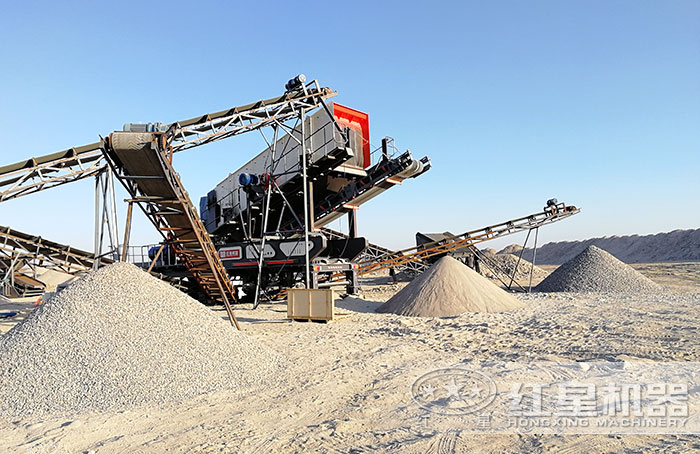 移动粉碎机_移动式粉碎筛分车 移动粉碎机_移动式粉碎筛分车