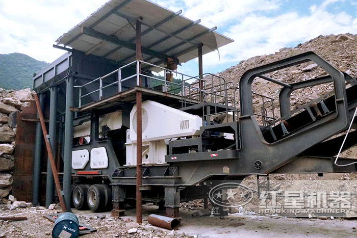 移动破碎机搭载颚式破碎机 移动破碎机搭载颚式破碎机