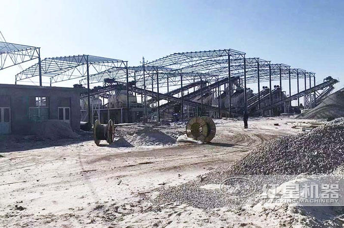 广西大型玄武岩破碎生产现场 广西大型玄武岩破碎生产现场